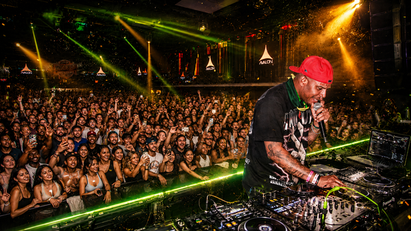 Book DJ Madout